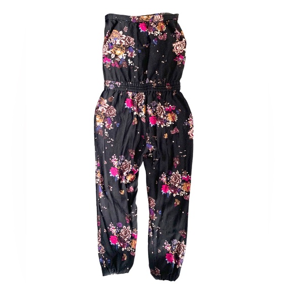 2/$25 Aritzia Talula Tabata Floral Jumpsuit - Picture 2 of 5